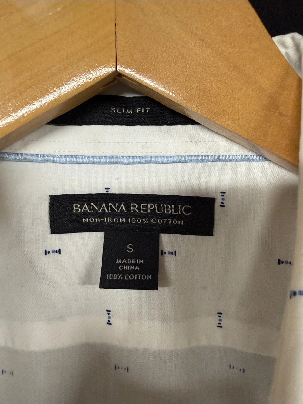 Banana Republic White Long-Sleeve Dress Shirt with Micro Pattern